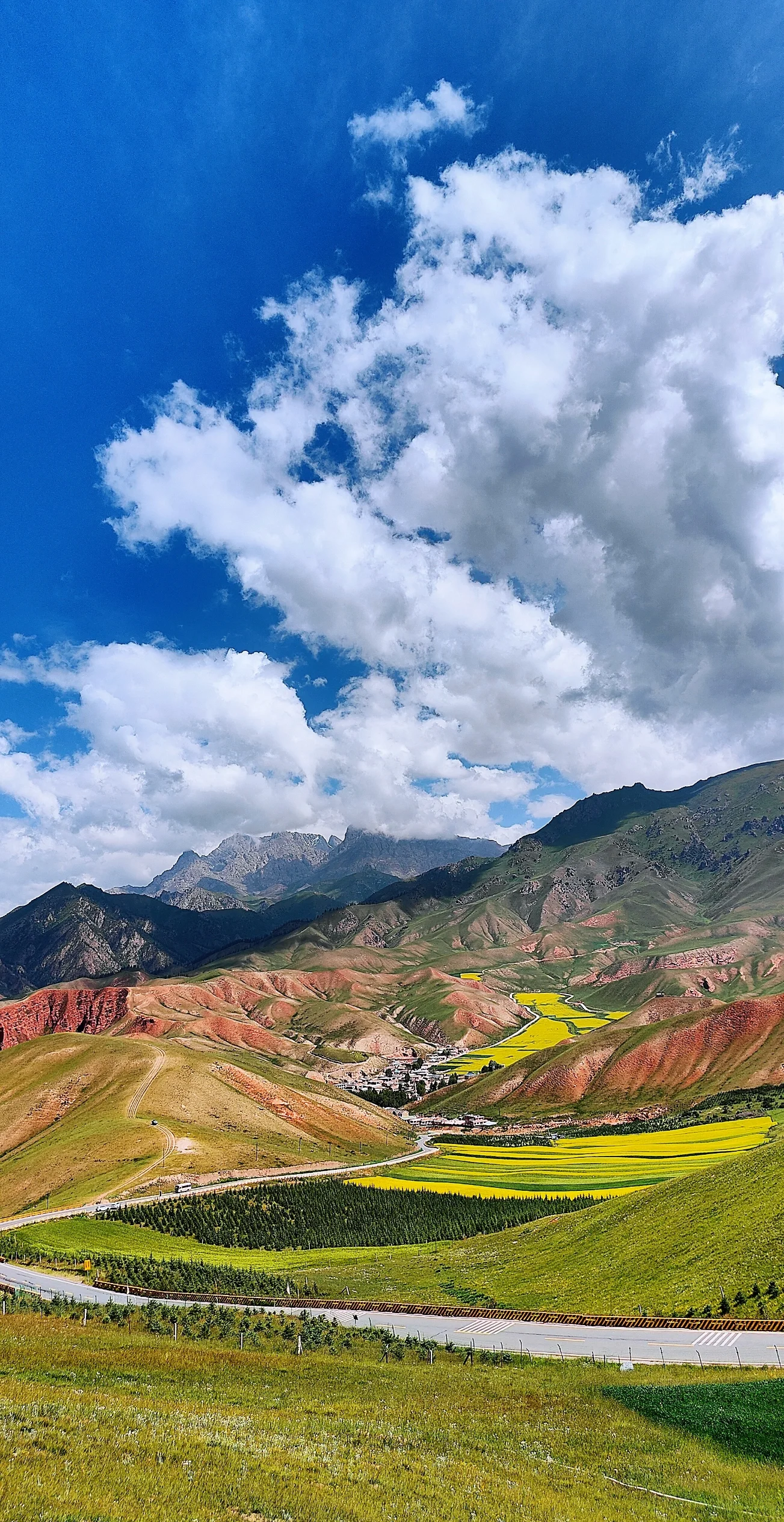 祁连卓尔山景点图片
