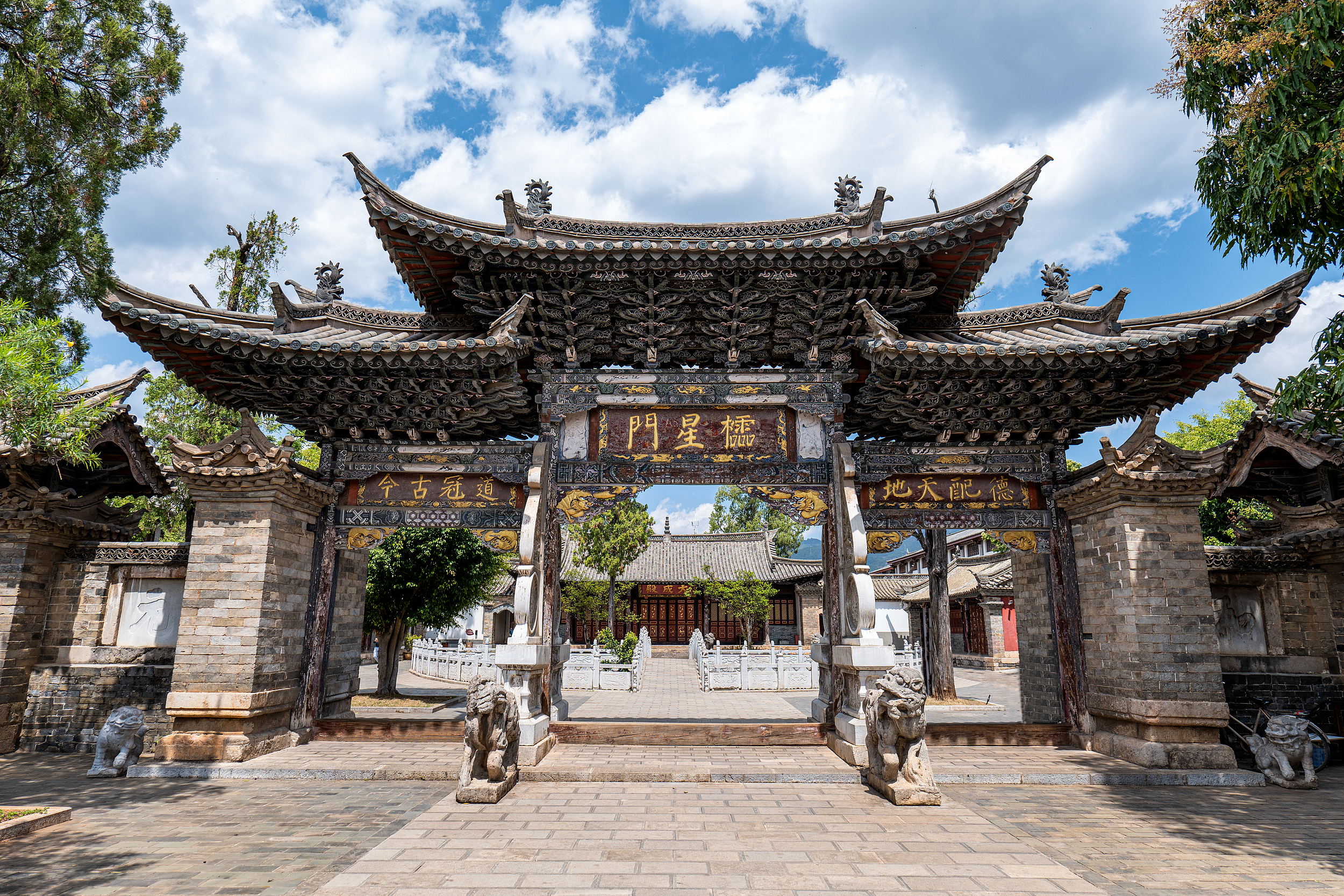 石屏古城景点图片